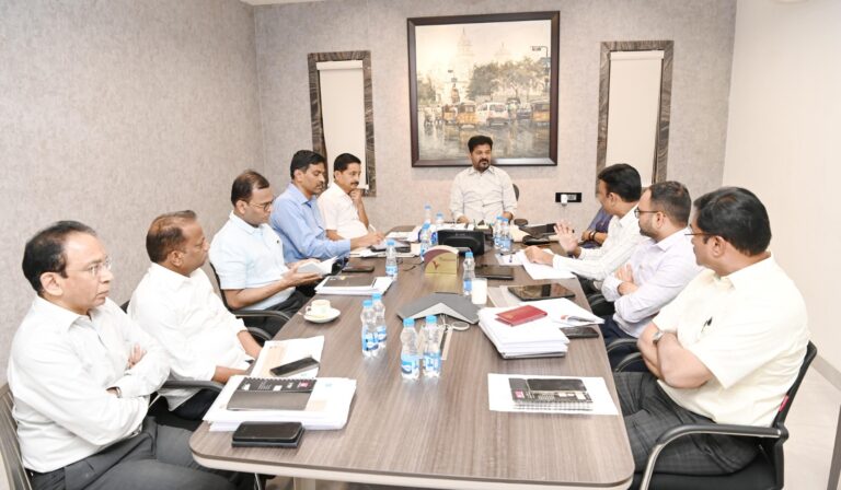 హైడ్రాతో అక్రమ ఇసుక రవాణాకి అడ్డుకట్ట – ముఖ్యమంత్రి ఎ. రేవంత్ రెడ్డి