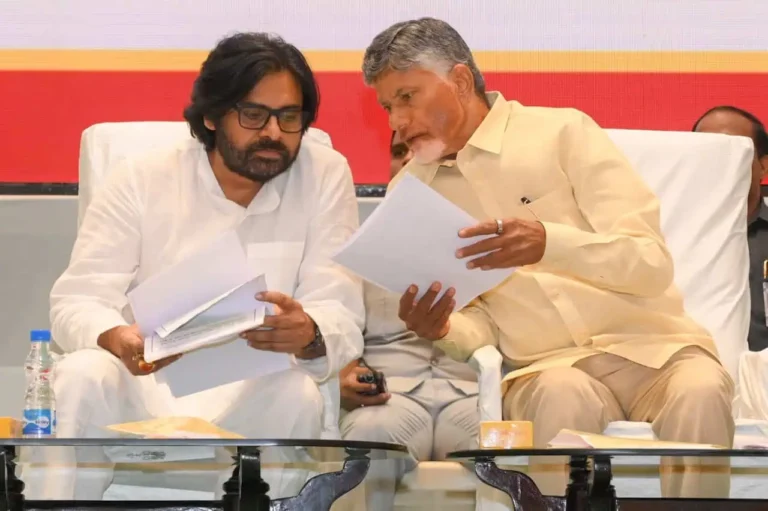 ఢిల్లీలో చంద్రబాబు, పవన్ కల్యాణ్ బిజీగా కేంద్ర మంత్రులతో వరుస సమావేశాలు పొత్తు కుసుమాలపై చర్చలు