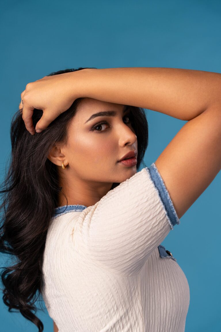 Actress Tharnika Photoshoot