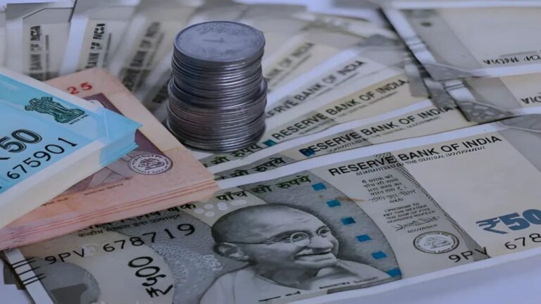 కేంద్ర ఉద్యోగులు, పెన్షనర్లకు శుభవార్త.. డీఏ నాలుగు శాతం పెంచే యోచనలో ప్రభుత్వం!