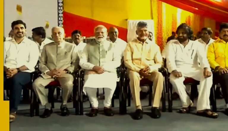 భారతదేశం సెమీకండక్టర్ రంగంలో ముందంజ వేసి, ఆంధ్రప్రదేశ్‌లో కొత్త యూనిట్లతో నైపుణ్య ఉద్యోగాలు సృష్టిస్తోంది.