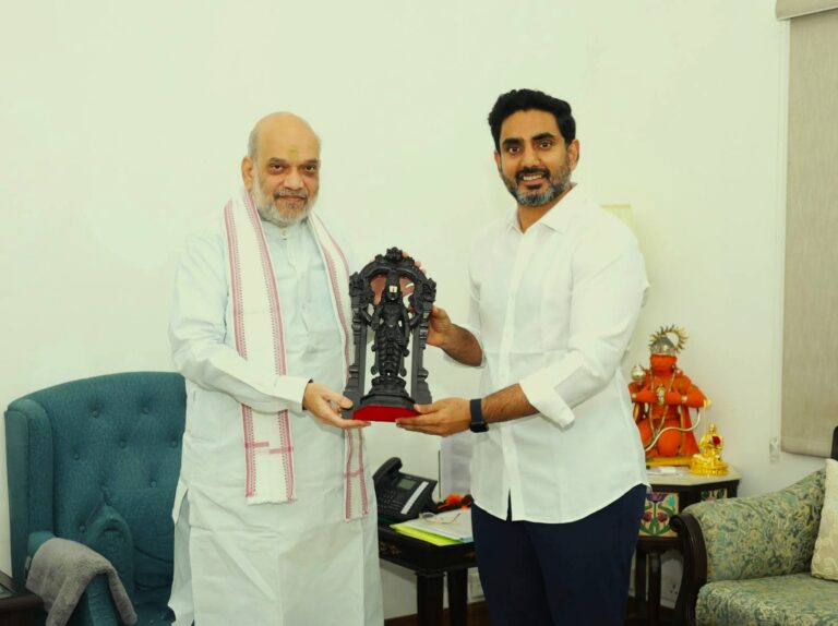 అమిత్ షా గారికి 2,559 రోజుల విజయయాత్ర కోసం హృదయపూర్వక అభినందనలు తెలియజేస్తున్నాం.