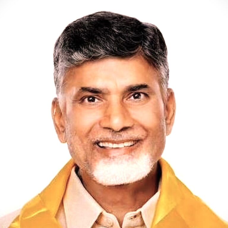 ముఖ్యమంత్రి చంద్రబాబు గారి పట్టుదలతో హంద్రీనీవా ప్రాజెక్టు పూర్తై, రాయలసీమ శివార్లకు నీరందుతోంది.