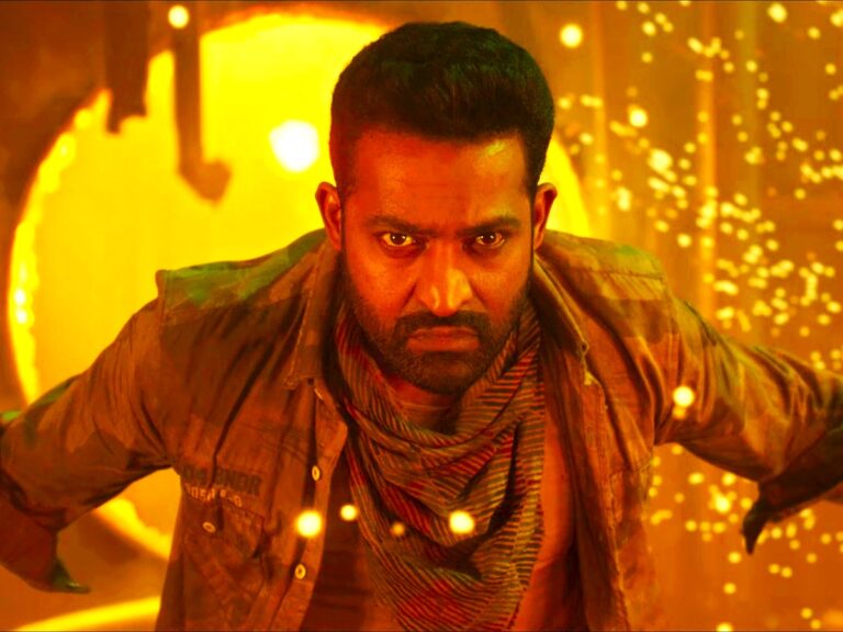 మీరు ఆసక్తిగా ఎదురు చూస్తున్న డాన్స్ యుద్ధం వచ్చేస్తోంది. థియేటర్లలో మాత్రమే #సలామ్‌అనలి పూర్తి పాట!