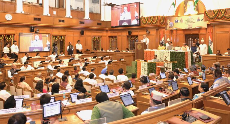 అమిత్ షా: విట్టల్ భాయ్ పటేల్ ప్రజాస్వామ్య పునాదులు వేసి, సభా గౌరవానికి ఆదర్శం నిలిచారు.