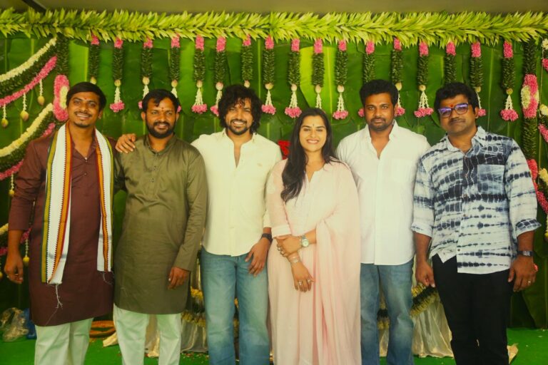 కావ్య కళ్యాణ్ రామ్ కొత్త సినిమా ఫస్ట్ లుక్ విడుదలై ప్రేక్షకుల్లో భారీ అంచనాలు పెంచుతోంది.