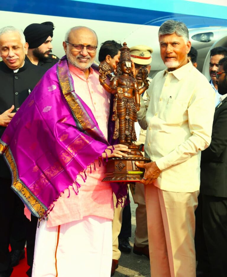 ఆంధ్రప్రదేశ్ ప్రజల తరఫున, ఉపరాష్ట్రపతి సి.పి. రాధాకృష్ణన్ గారిని విజయవాడలో స్వాగతించాను.