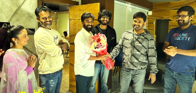 @DirectorMaruthi గారు టీమ్ Beauty కి అభినందనలు తెలుపుతూ ప్రశంసలు కురిపించారు Beauty Movie థియేటర్లలో ఇప్పుడు!