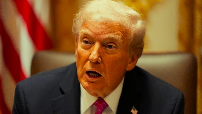 ట్రంప్‌ భారతదేశం రష్యా చమురు కొనుగోలు ఆపుతుందని చెప్పారు, కానీ విదేశాంగ శాఖ ఖండించింది.