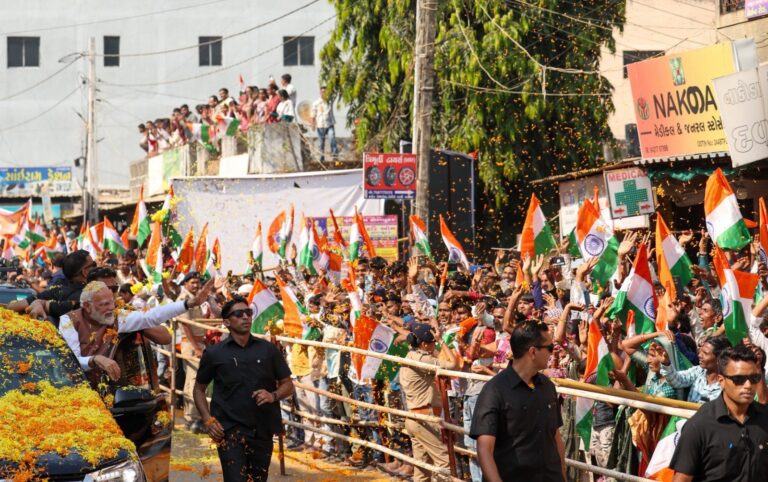 గుజరాత్ డేడియాపాడా ప్రజల ఆత్మీయ స్వాగతం హృదయాన్ని హత్తుకుని, అపూర్వ ఆనందాన్ని కలిగించింది!