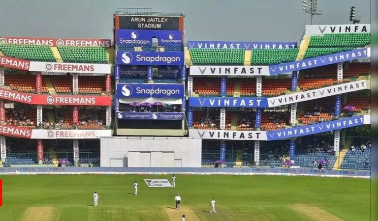 దిల్లీ జూనియర్ సెలెక్టర్ అశు దానీ, CAC సభ్యుడు సురీందర్ ఖన్నా తమ పదవులనుండి తప్పనున్నారట.