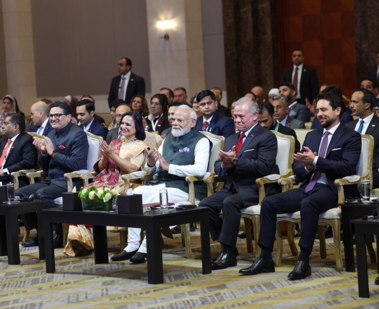 భారత్-జోర్డాన్ బిజినెస్ ఫోరంలో ప్రసంగించాను; కింగ్ అబ్దుల్లా, క్రౌన్ ప్రిన్స్ హాజరు కార్యక్రమానికి ప్రత్యేకత జోడించింది వాణిజ్య పెట్టుబడి బంధాలు.