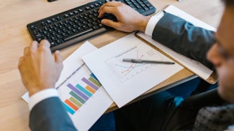 MoneyToday | డోపమైన్‌ కంటే క్రమశిక్షణే ముఖ్యం; కొత్త ఇన్వెస్టర్లు బాధతో నేర్చుకునే 6 సంపద సత్యాలు.