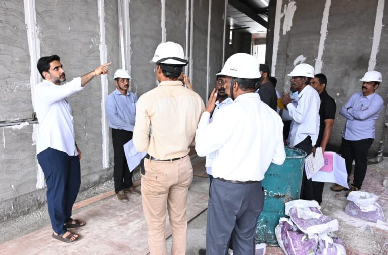 అమరావతి మా రాజధానికంటే ఎక్కువ, మా ఇల్లు; మూడు తరాలు కలిసి నివసించే గృహ నిర్మాణం ఈ రోజు పరిశీలించాను.