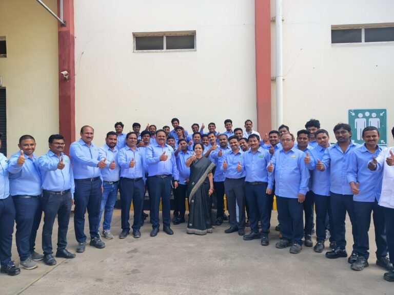 నేడు విశాఖ జిల్లా బయ్యవరం హెరిటేజ్ ప్లాంట్ సందర్శించి కార్యకలాపాలు పరిశీలించి నాణ్యత సామర్థ్యంపై బృందాన్ని ప్రశంసించాం.