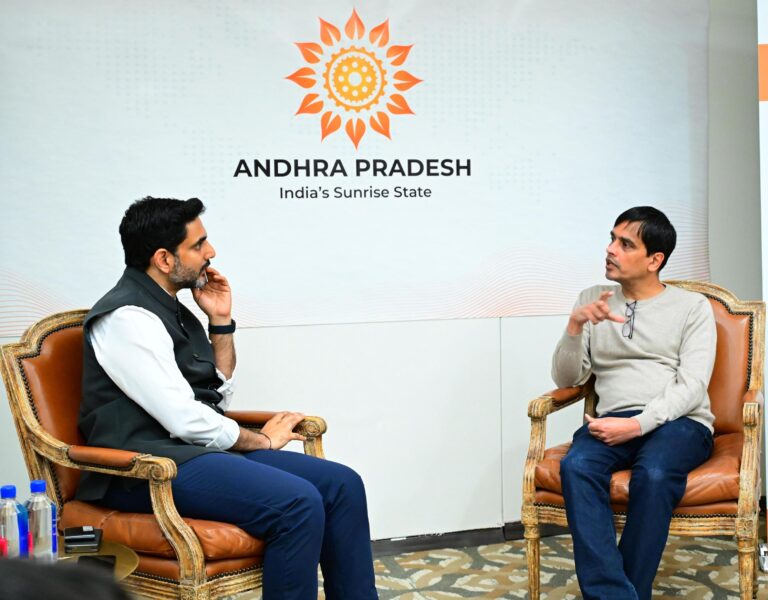 శ్రీనివాస్ నారాయణన్‌తో భేటీ చేసి, ఏపీలో నైపుణ్యాభివృద్ధి కోసం ఉచిత ఏఐ సేవలపై చర్చించాను.