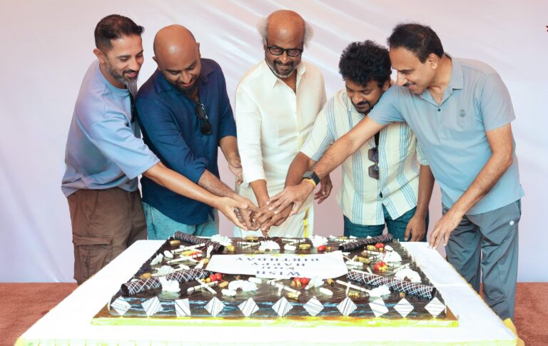 జైలర్ 2 సెట్స్‌లో మన సూపర్ స్టార్ రజినీకాంత్ జన్మదిన వేడుకలు సందడిగా జరుపుకున్నారు; అందరూ సంతోషంగా కలిసి ఆనందించారు.