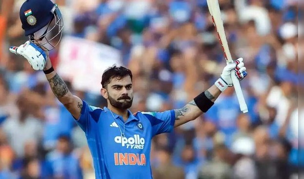 లిస్ట్ ఏలో 16000 పరుగులు చేరి విరాట్ కోహ్లీ సచిన్ సరసన నిలిచాడు.