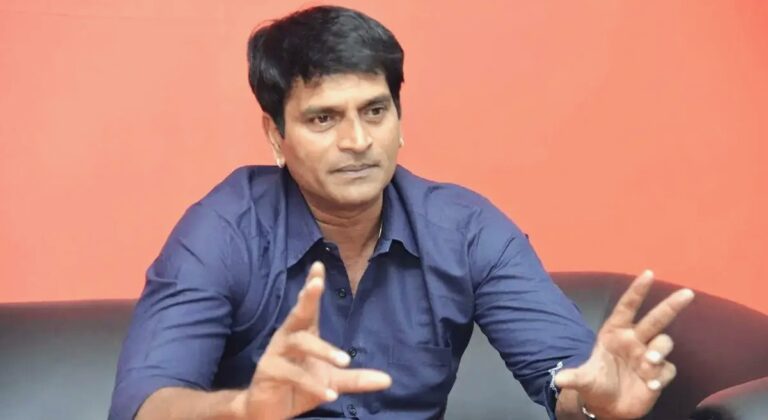 రేజర్ జస్టిస్ క్రూరంగా ఉండనుంది, రవిబాబు చిత్రం టైటిల్ గ్లింప్స్ విడుదలైంది.