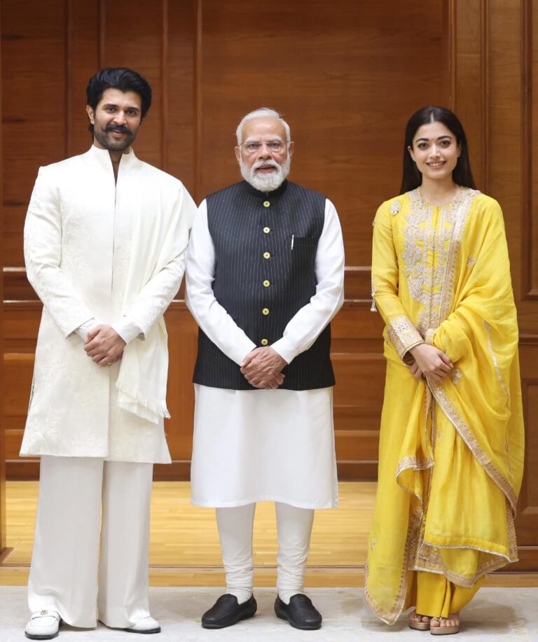 విజయ్–రష్మిక ప్రధాని కలిసారు ఆహ్వానించారు.