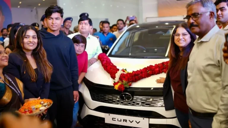 వైభవ్‌కు టాటా మోటార్స్ కర్వ్  కార్ బహుమతి.