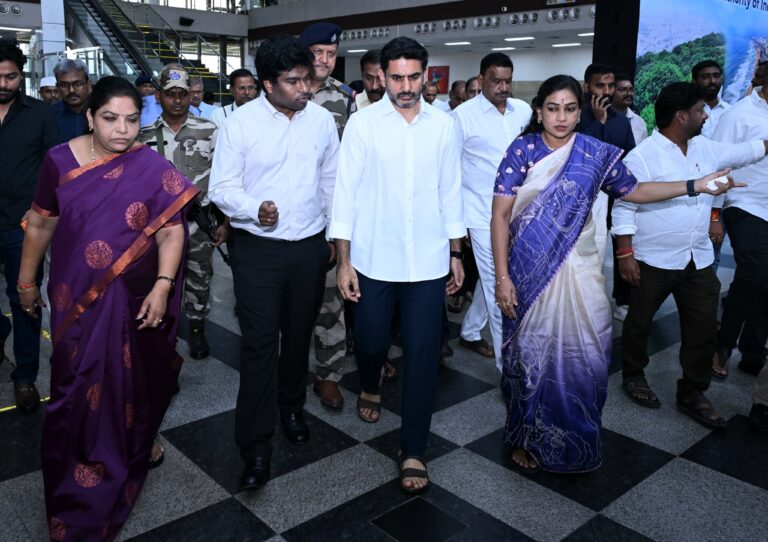 స్టీల్ ప్లాంట్ బాధితులకు భరోసా, పరామర్శ.