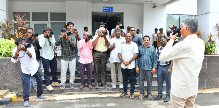 ప్రపంచ ఫోటోగ్రఫీ దినోత్సవ శుభాకాంక్షలు అందరికీ.