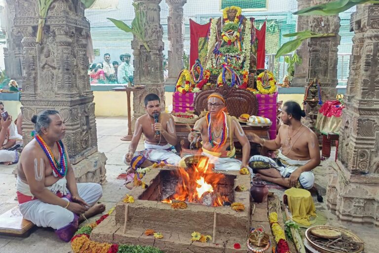 దేవుని కడపలో పవిత్రోత్సవాలు ఘనంగా ముగిశాయి.